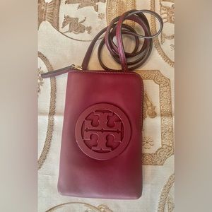 TORY BURCH Charlie Imperial Garnet Phone Crossbody with Detachable strap